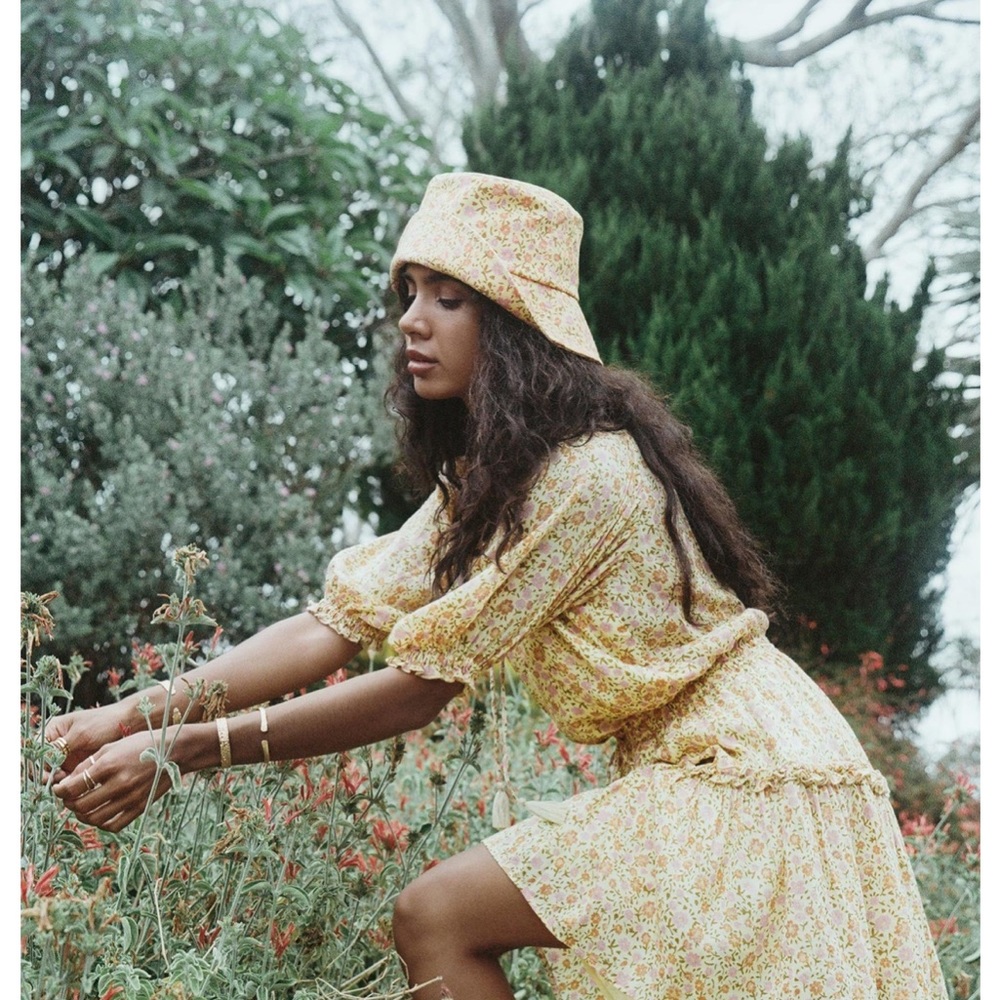 Spell Rae Bucket Hat - Picture 3 of 12